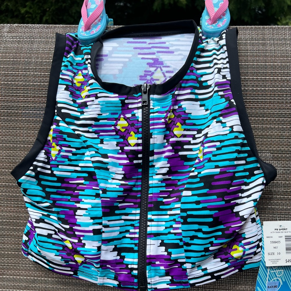 PB Sport women’s tankini zipper front 10 top. Built in bra. New with tags